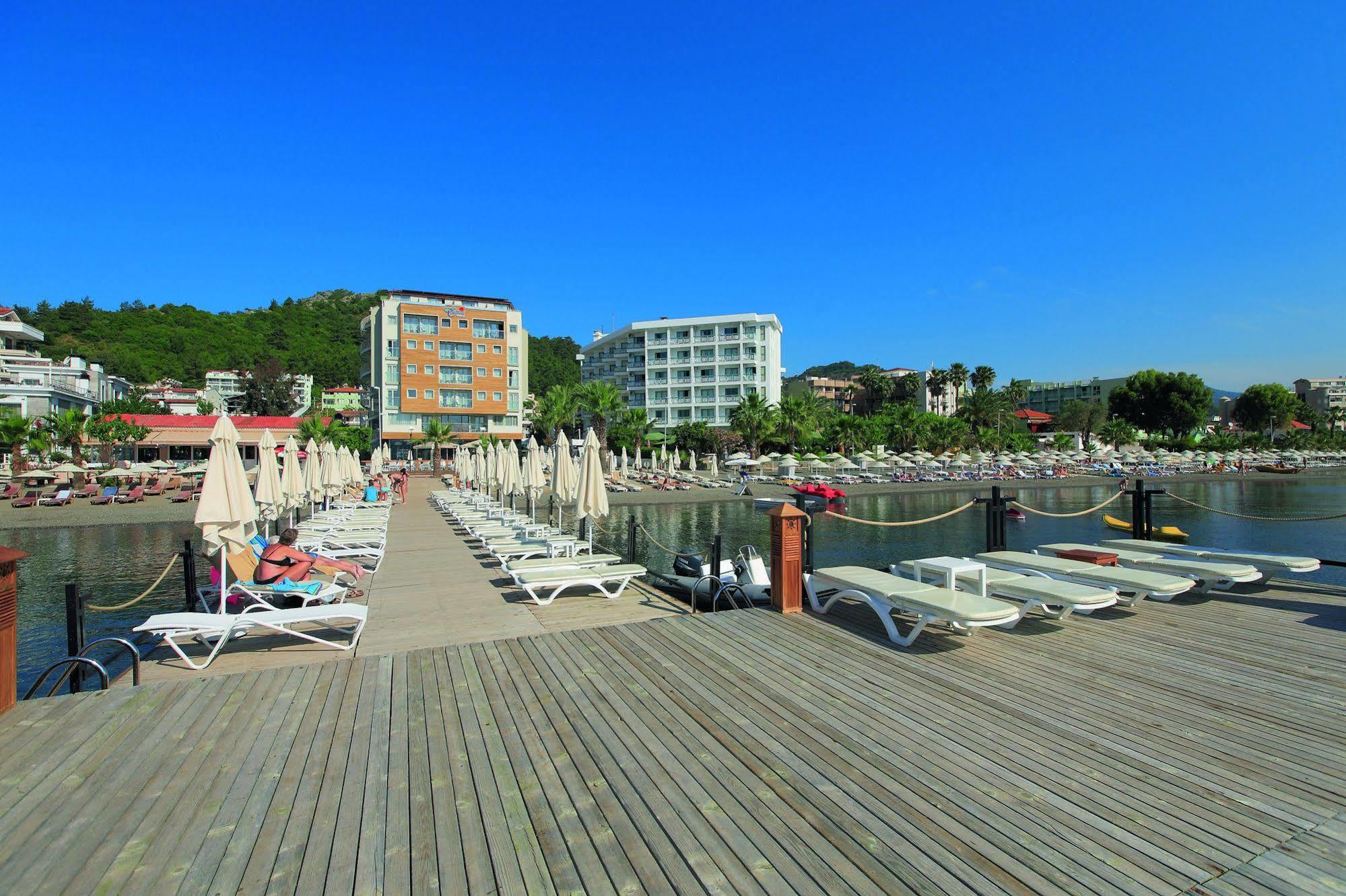 Cettia Hotel 4*